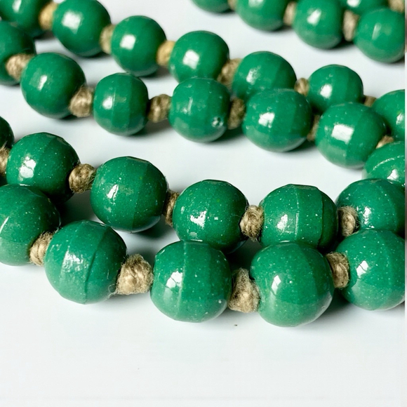 Antique Bohemia Late 1700s Austria Dutch Green Glass Round Peasant Trade Beads. - Picture 4 of 6